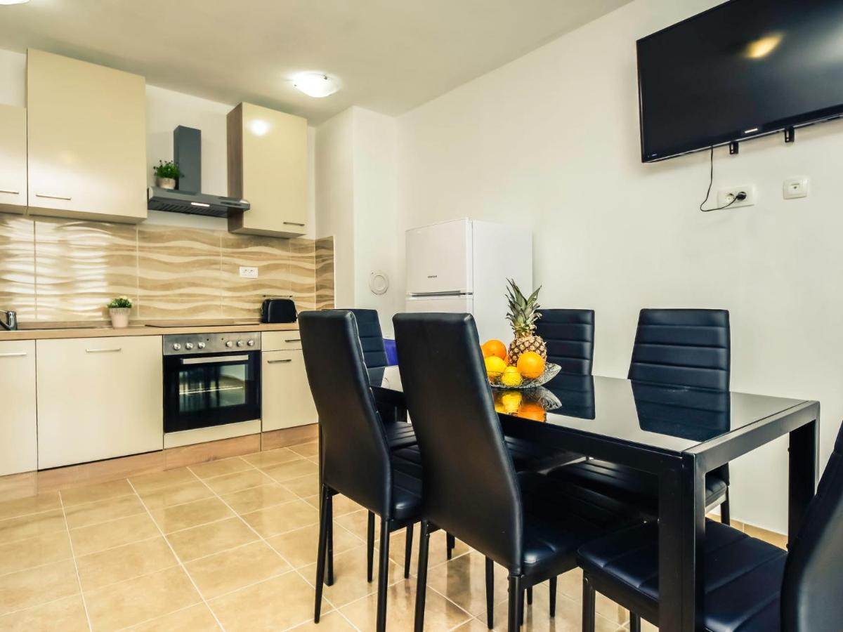 Holiday Home Marijana By Interhome Maslenica Esterno foto