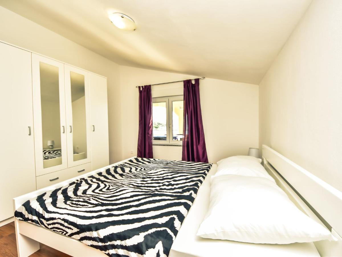 Holiday Home Marijana By Interhome Maslenica Esterno foto