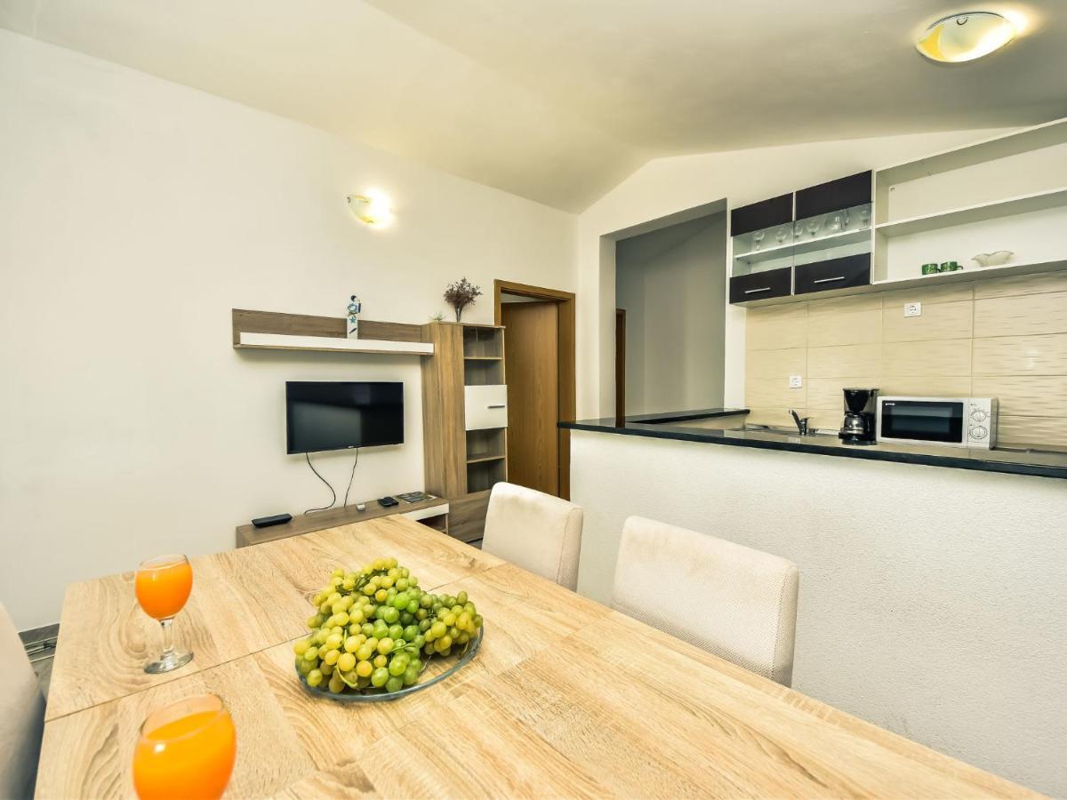 Holiday Home Marijana By Interhome Maslenica Esterno foto